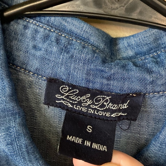 Lucky Brand Medium Wash Denim Button Down Collared Shirt S - Picture 5 of 5